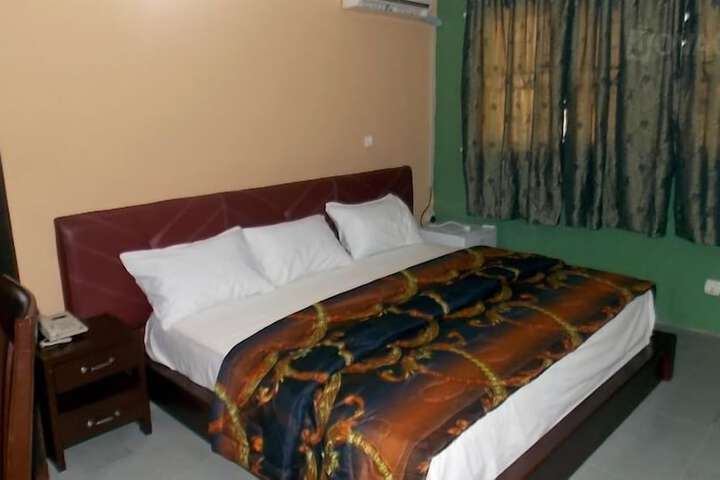 SureRest Hotel & Suites