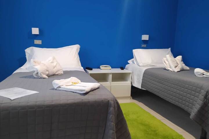 Room 8 of 44