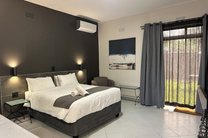Room 12 of 26
