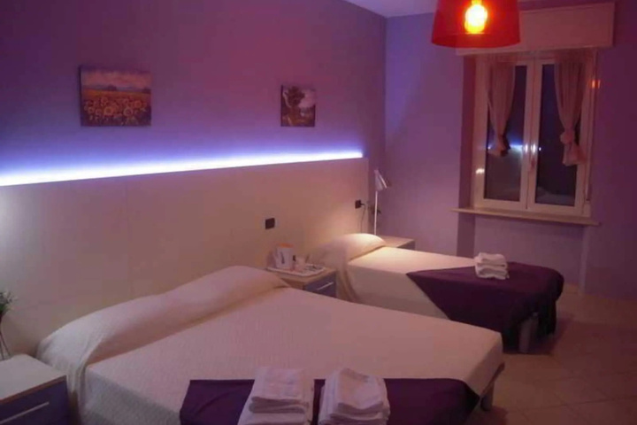 Room 3 of 16