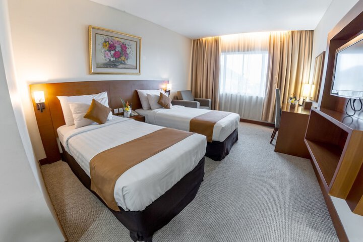 Room 9 of 27