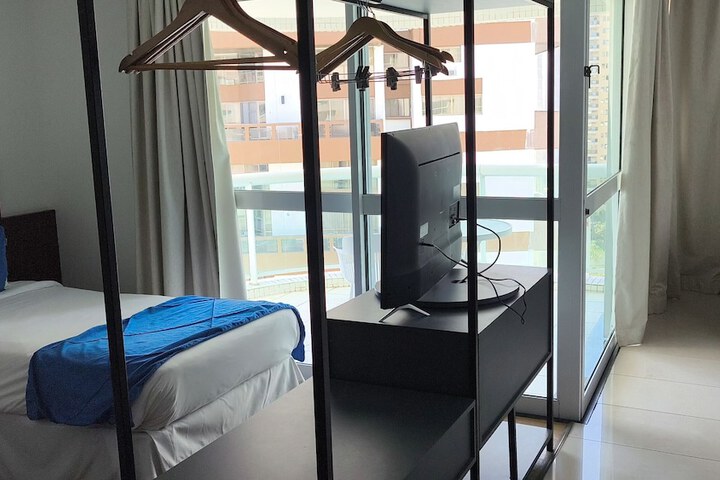 Room 42 of 105