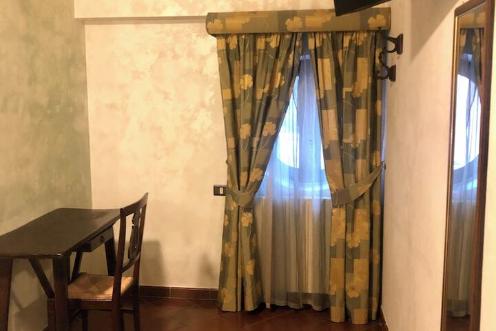 Room 19 of 44
