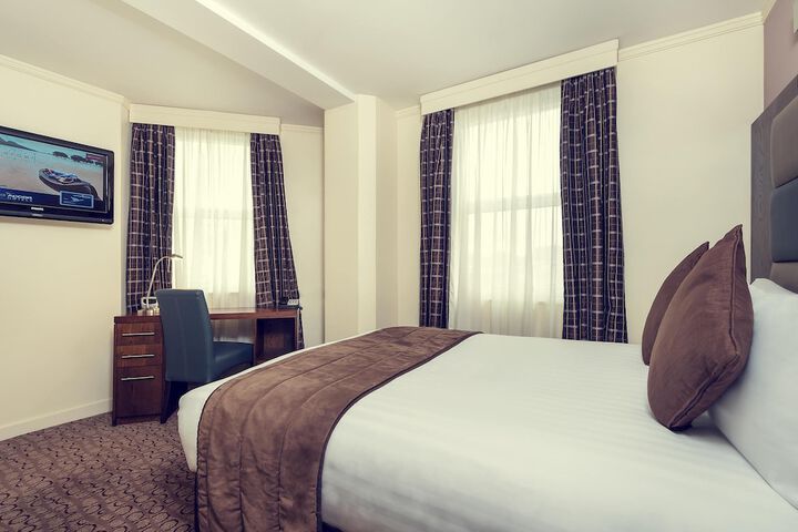 Room 21 of 105