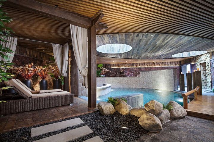 Pool 14 of 22