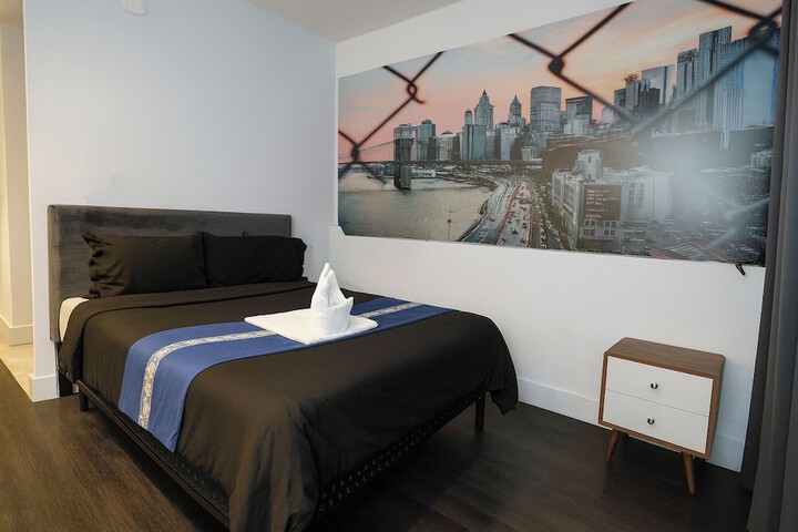 Room 40 of 89