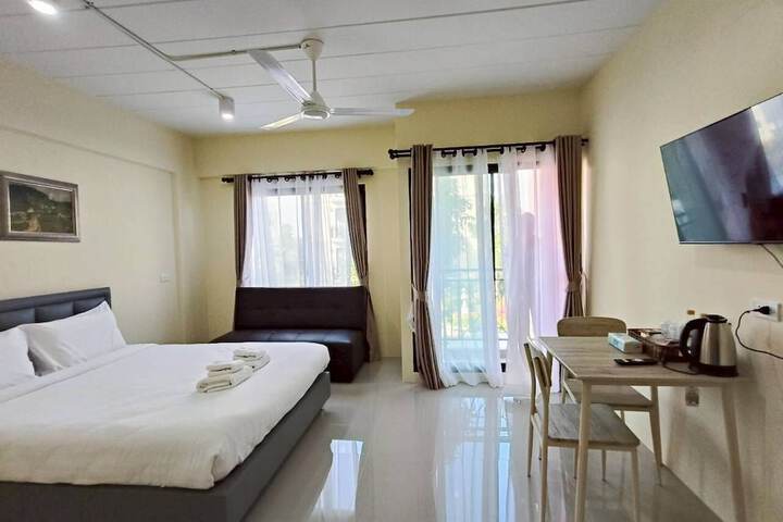Room 3 of 15