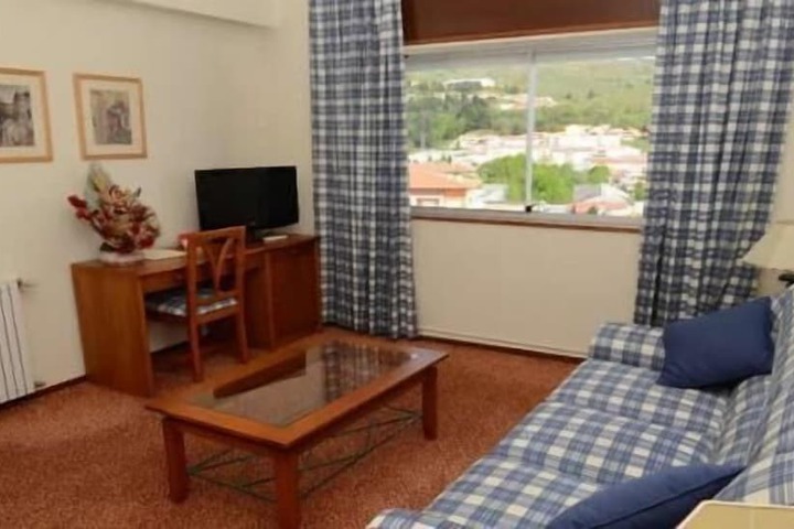 Room 8 of 44