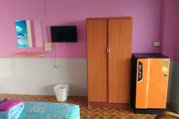 Room 51 of 79