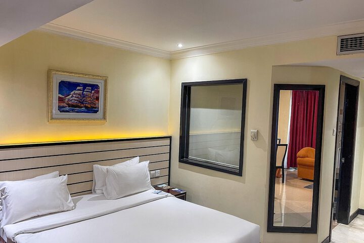 Room 17 of 101