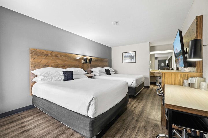 Room 9 of 43