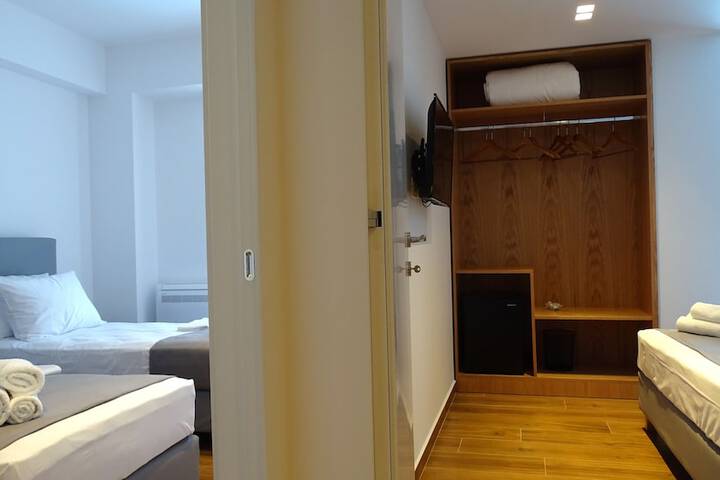 Room 11 of 94