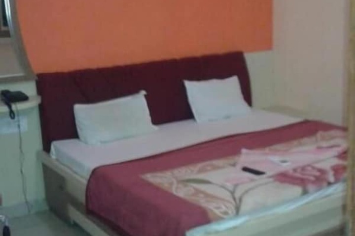 Room 5 of 23