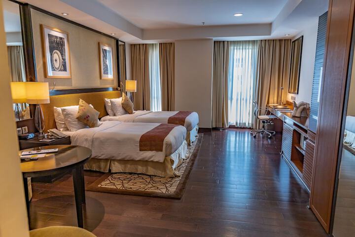 Room 25 of 125