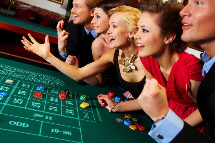 1 King Bed (4 of 4)