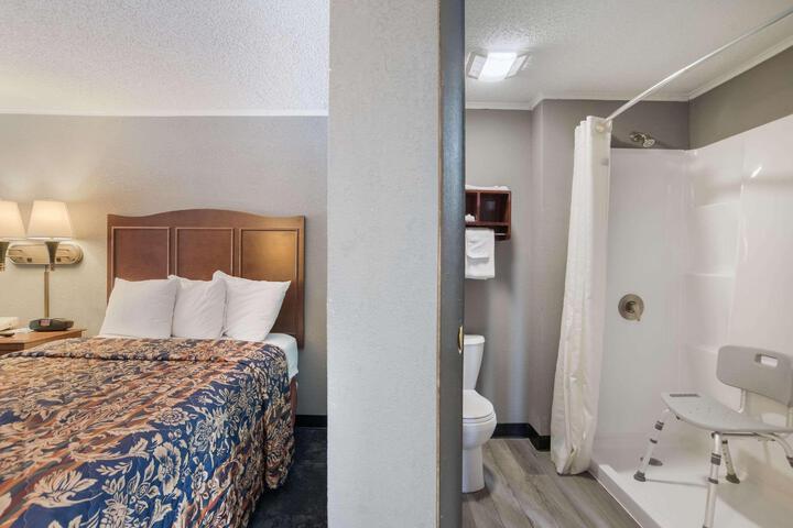2 Double Beds Accessible Room (4 of 18)
