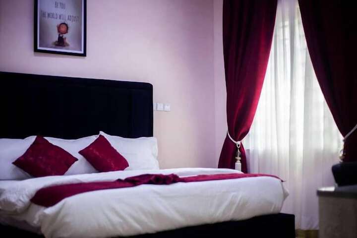 Room 6 of 51