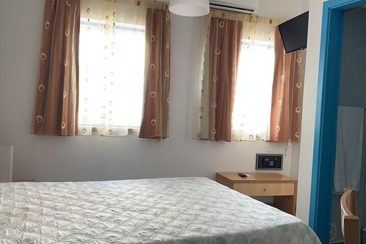Room 29 of 85