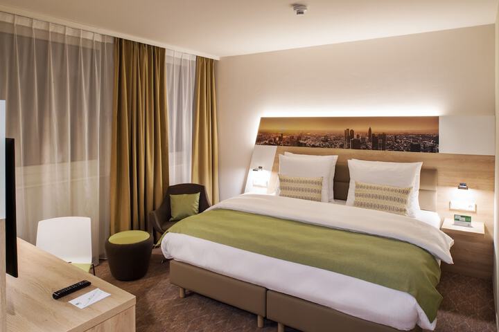 Room 25 of 112