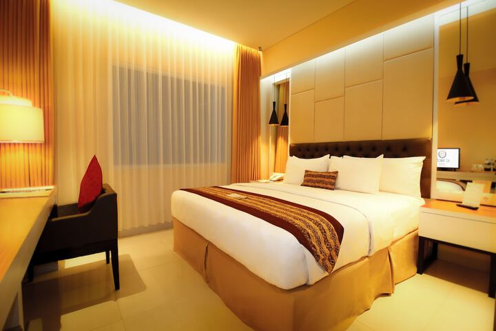 Room 10 of 48
