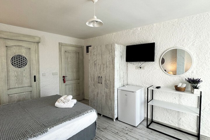 Room 29 of 45