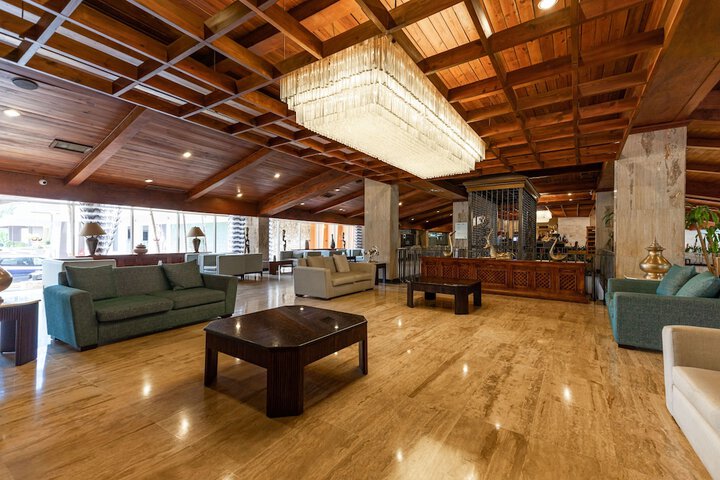 Guest Lobby
