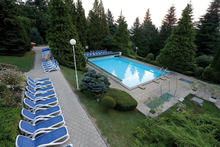 Hotel Pool