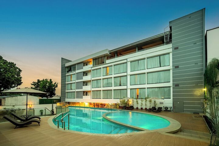 Exterior of The Isabelle Hotel