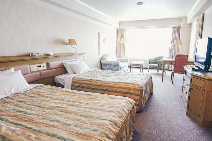 Room 8 of 55