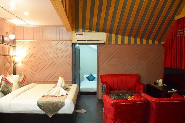 Room 14 of 47