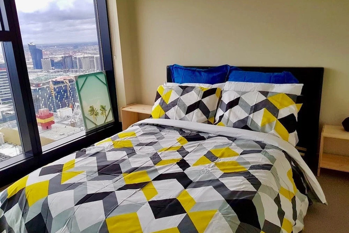 Room 3 of 17