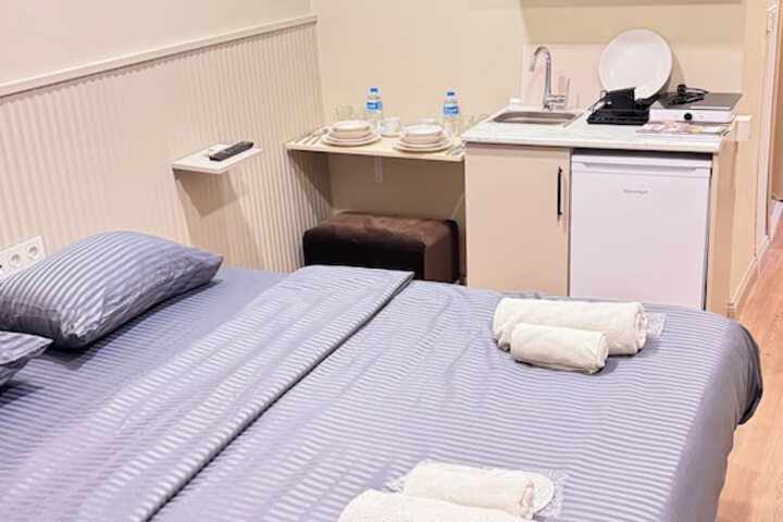Room 19 of 90