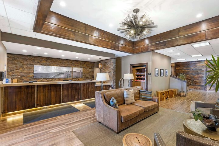 Lobby Entry