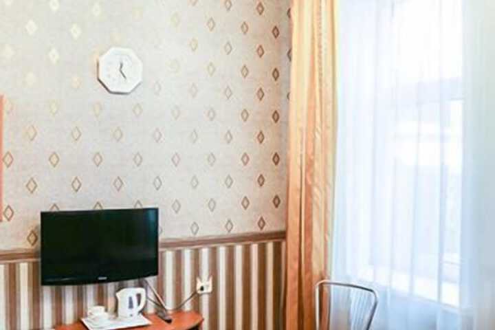 Room 46 of 89
