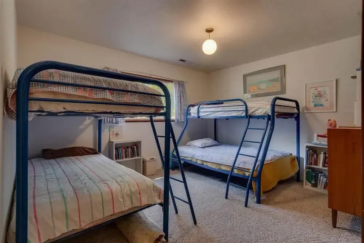 Room 3 of 19