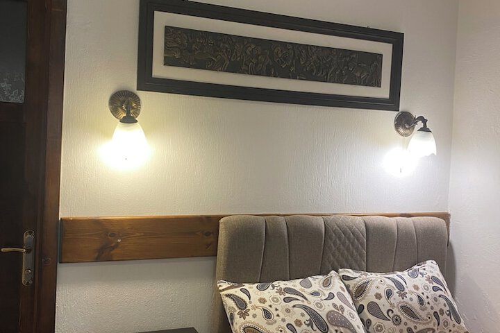 Room 24 of 113