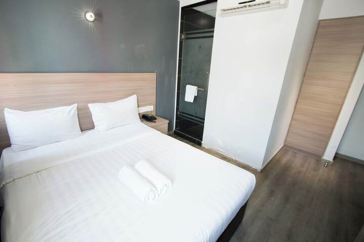 Room 20 of 51