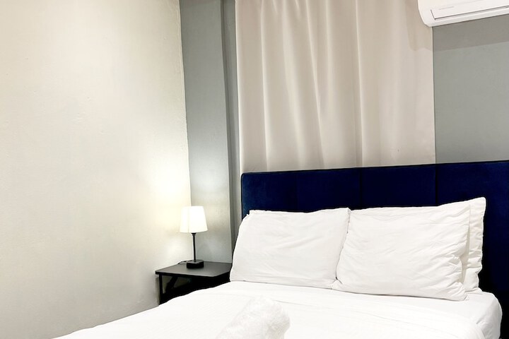 Room 12 of 42