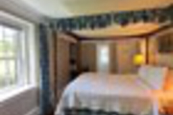 Room 107 of 285