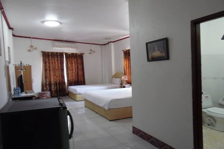 Room 16 of 37