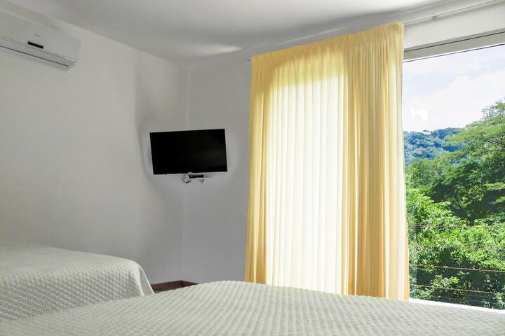 Room 47 of 120