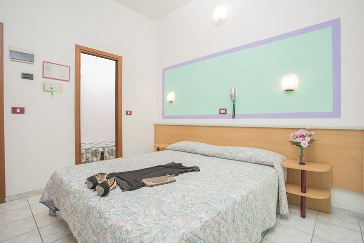 Room 7 of 22