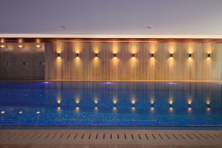 Pool 108 of 260