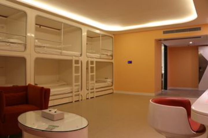 Room 14 of 29