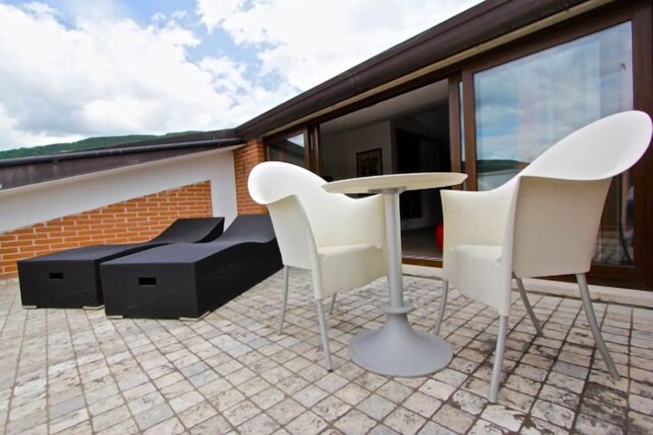 Terrace/Patio 52 of 53