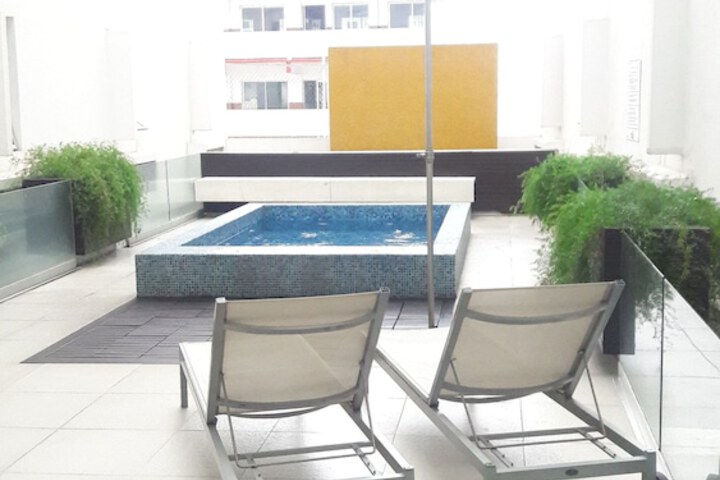 Pool 66 of 94