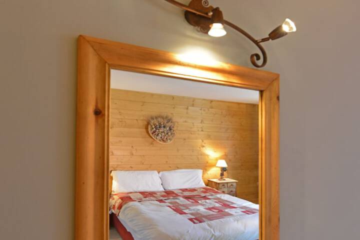 Room 18 of 42