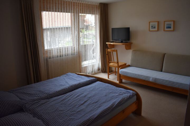 Room 21 of 40
