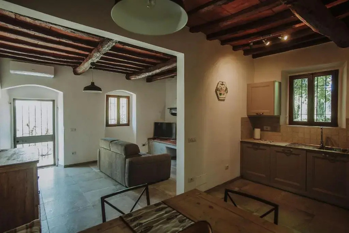 Room 5 of 26