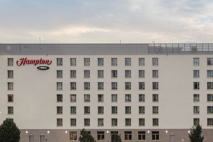 Hotel 43 of 44